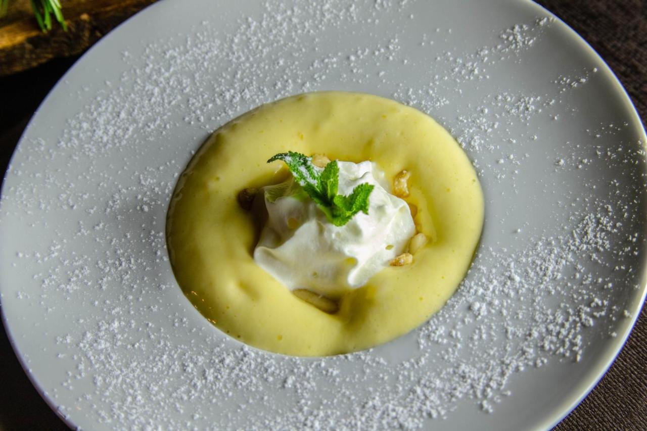 Hotel Petit Dahu - Chambres Et Restaurant Cogne Buitenkant foto
